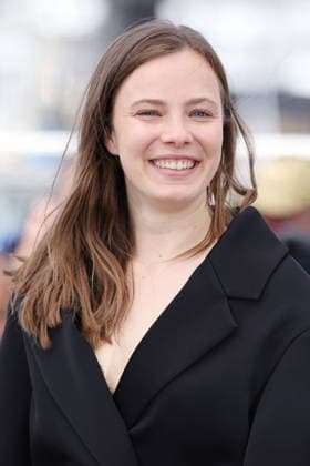 Cannes El Deshielo Photocall JD Saskia Rosendahl attend the El Deshielo photocall during the 79th Cannes Film Festival in Cannes on May 14, 2026. Photo by Jerome Dominé ABACAPRESS.COM Cannes France  Copyright: xDominexJerome ABACAx