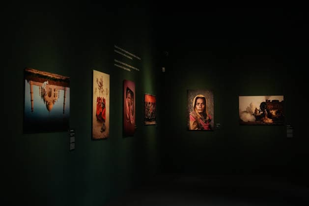 Presentation of the exhibition Icons with photographer Steve McCurry Presentation of the exhibition Icons by photographer Steve McCurry, on May 14, 2026, in Barcelona, Catalunya Spain The retrospective brings together more than 150 large format images, including the famous portrait of the Afghan girl It will be open until September 6, Monday to Sunday, with general admission at 16 euros 14 MAY 2026 PHOTOGRAPHIC EXHIBITION Barcelona, Catalunya Barcelona, Catalunya Spain  Copyright: xDavidxZorrakinox 7523019