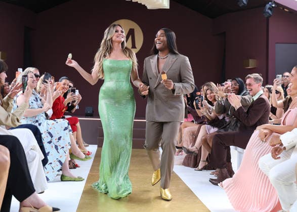 Heidi Klum and Low Roach at the Magnum fashion show on the Magnum Cannes beach during the 79th Cannes International Film Festival, France, May 14, 2026 Denis Guignebourg Bestimage After announcing the launch of Maison Magnum®, haute couture opens its exceptional podium to A Castillon for an exclusive showcase on May 14 on the Magnum Cannes beach on the occasion of the 79th Cannes Film Festival. Previously at the heart of Maison Magnum® an inaugural fashion show artistically directed by L Roach and couture silhouettes imagined by V Weinsanto celebrating a shared vision of pleasure as a sensory experience, at the crossroads of gourmandise and creativity This new take on gourmandise through creativity and contemporary culture will be crowned  Copyright: xDenisxGuignebourgx xBestimagexDenisxGuignebourgx xBestimagex