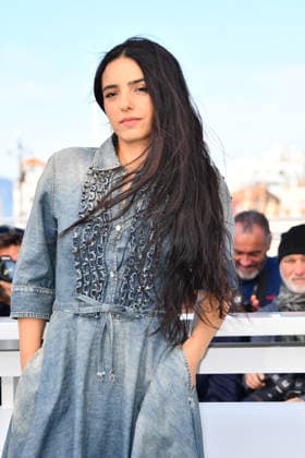 79eme Festival International du Film de Cannes Photocall du film Quelques mots damour 79th Cannes International Film Festival QUELQUES MOTS DAMOUR photocall Hafsia Herzi poses during the Quelques Mots DAmour photocall Thomas Bohlen Starface 2026 05 12 456005 2026 05 14 Cannes France  Copyright: xThomasxBohlenx STAR_456005_007