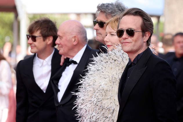 Lukasz Zal, Hanns Zischler, Pawel Pawlikowski, Sandra Hüller und August Diehl bei der Premiere des Kinofilms Fatherland auf dem Festival de Cannes 2026 79. Internationale Filmfestspiele von Cannes im Palais des Festivals. Cannes, 14.05.206