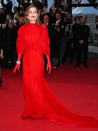 IPA84692593 - Cannes, 79th Cannes Film Festival 2026, evening 3 - red carpet of Histoires Paralleles (Parallel Tales). In the photo Isabelle Huppert  Copyright: xManuelexMangiarottix xPoolxPhotoxEventsx07x 84692593