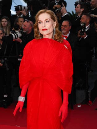 IPA84692646 - Cannes, 79th Cannes Film Festival 2026, evening 3 - red carpet of Histoires Paralleles (Parallel Tales). In the photo Isabelle Huppert  Copyright: xManuelexMangiarottix xPoolxPhotoxEventsx07x 84692646