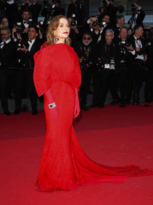 IPA84692634 - Cannes, 79th Cannes Film Festival 2026, evening 3 - red carpet of Histoires Paralleles (Parallel Tales). In the photo Isabelle Huppert  Copyright: xManuelexMangiarottix xPoolxPhotoxEventsx07x 84692634