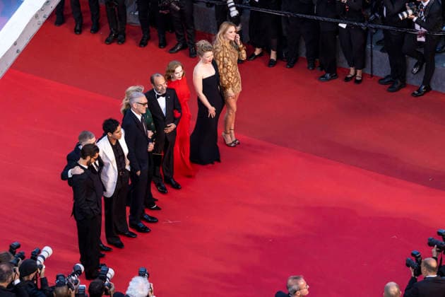 Pierre Niney, Alexandre Mallet Guy, Adam Bessa, Vincent Cassel, Catherine Deneuve, Asghar Farhadi, Isabelle Huppert, India Hair Montée des marches du film Histoires parallèles lors du 79ème Festival International du Film de Cannes, le 14 mai 2026 Camilla Canalini Bestimage Red carpet for Parallel tales at the 79th Cannes International Film Festival on May 14, 2026 Cannes France  Copyright: xCamillaxCanalinix xBestimagexCamillaxCanalinix xBestimagex