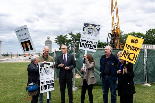 May 14, 2026, Arlington, Va, United States: Congressman Jared Huffman (D-CA) speaks to protestors opposed to President TrumpÃ¢â‚¬â ¢s proposed arch as contractors start preparation work in Washington, D.C. on May 14, 2026. Arlington United States  - ZUMAl312 20260514_znp_l312_035 Copyright: xAndrewxLeydenx