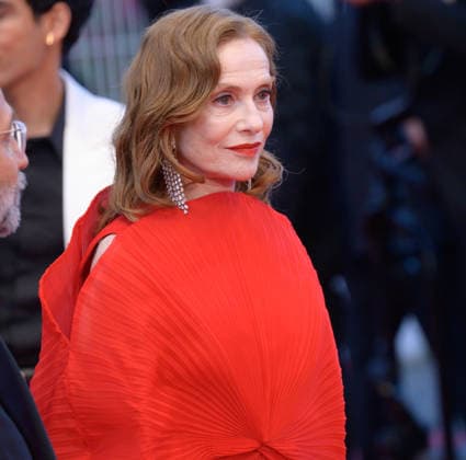 Parallel Tales Premiere at 79th Festival de Cannes - Cannes, France CANNES, FRANCE. May 14, 2026: Isabelle Huppert at the premiere for Parallel Tales at the 79th Festival de Cannes. Picture: Paul Smith Featureflash Cannes France  Copyright: xPaulxSmithx xFeatureflashx