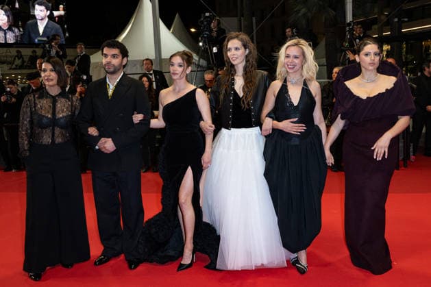 Cannes Sanguine Screening NG Sonia Faidi, Kim Higelin, Marion Le Corroller, Mara Taquin, Sami Outalbali and Carole Lambert attending the ‘Sanguine’ Screening and Red Carpet at Palais Des Festivals in Cannes, France on May 14 2026 as part of the 79th Cannes Film Festival. Photo by Nicolas Genin ABACAPRESS.COM Cannes France  Copyright: xGeninxNicolas ABACAx