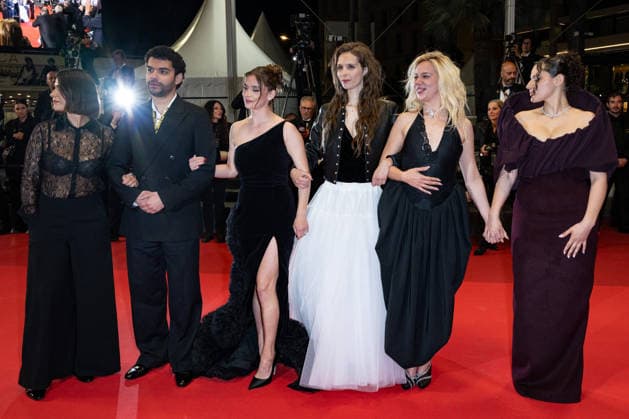 Cannes Sanguine Screening NG Sonia Faidi, Kim Higelin, Marion Le Corroller, Mara Taquin, Sami Outalbali and Carole Lambert attending the ‘Sanguine’ Screening and Red Carpet at Palais Des Festivals in Cannes, France on May 14 2026 as part of the 79th Cannes Film Festival. Photo by Nicolas Genin ABACAPRESS.COM Cannes France  Copyright: xGeninxNicolas ABACAx