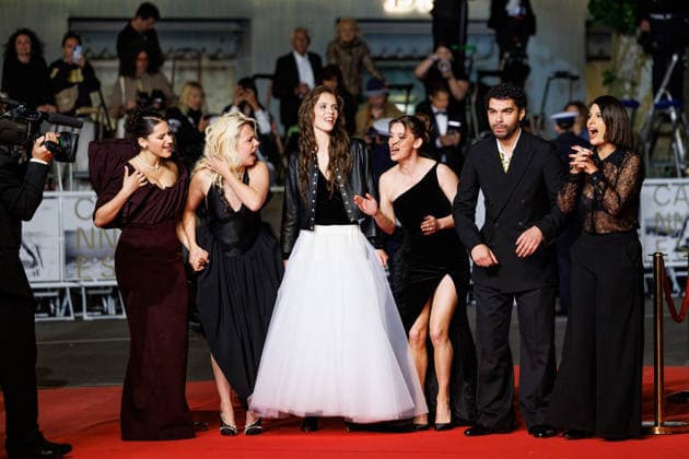 Sonia Faidi, Kim Higelin Bijoux Tasaki , Marion Le Corroler, Mara Taquin, Sami Outalbali et Carole Lambert Montée des marches du film Sanguine lors du 79ème Festival International du Film de Cannes, le 14 mai 2026 Jacovides Moreau Bestimage Red carpet for Species at the 79th Cannes International Film Festival on May 14, 2026 Cannes France  Copyright: xJACOVIDES-MOREAUx xBESTIMAGExJACOVIDES-MOREAUx xBESTIMAGEx