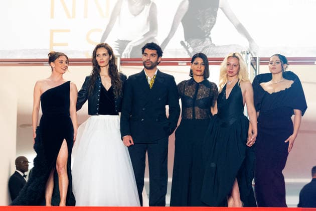 Carole Lambert, Marion Le Corroler, Sami Outalbali, Mara Taquinet, Kim Higelin Bijoux Tasaki , Sonia Faidi Montée des marches du film Sanguine lors du 79ème Festival International du Film de Cannes, le 14 mai 2026 Olivier Borde Bestimage Red carpet for Species at the 79th Cannes International Film Festival on May 14, 2026 Cannes France  Copyright: xOLIVIERxBORDEx xBESTIMAGExOLIVIERxBORDEx xBESTIMAGEx