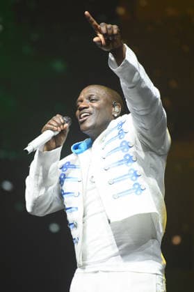 Akon Performs at O2 Arena, London, UK - 14 May 2026 Senegalese-American singer-songwriter Akon (born Aliaune Damala Bouga Time Puru Nacka Lu Lu Lu Badara Akon Thiam) performs on the third and final night at O2 Arena, London, England, UK on Thursday 14 May 2026 as part of the Nights Like This co-headline tour with Ne-Yo., Credit:Justin Ng Avalon UK, England, London, O2 Arena  Copyright: xJustinxNgx xAvalonx 1099056312