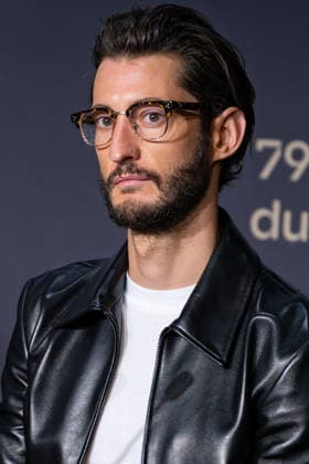 Cannes Press Conference Histoires Paralleles NG Pierre Niney attending the Press Conference for ‘Histoires Paralleles’ in Cannes at Palais Des Festivals in Cannes, France on May 15 2026 as part of the 79th Cannes Film Festival. Photo by Nicolas Genin ABACAPRESS.COM Cannes France  Copyright: xGeninxNicolas ABACAx