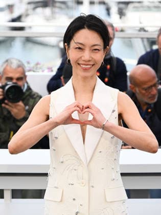 IPA84714806 - Cannes, 79th Cannes Film Festival 2026, day 4 - photocall of Gun-Che (Colony). Pictured: Kim Shin-rok  Copyright: xAlbertoxTerenghix xPoolxPhotoxEventsx07x 84714806