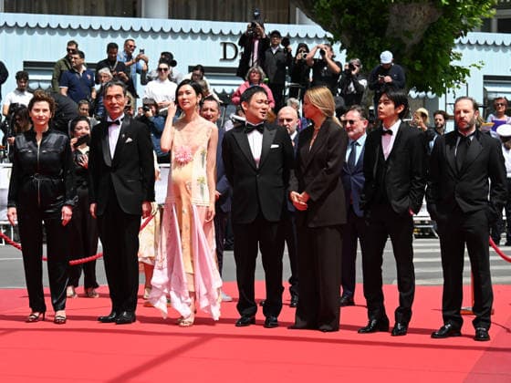 IPA84718118 - Cannes, 79th Cannes Film Festival 2026, evening 4 - red carpet of SOUDAIN (ALL OF A SUDDEN). Pictured: Jean-Charles Clichet, Marie Bunel, Virginie Efira, RyÃ»suke Hamaguchi, Tao Okamoto, Kodai Kurosaki and Kyozo Nagatsuka  Copyright: xManuelexMangiarottix xPoolxPhotoxEventsx07x 84718118