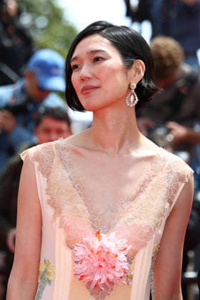 Entertainment Bilder des Tages May 15, 2026, Cannes, Cote D azur, France: TAO OKAMOTO on the red carpet for the screening of ALL OF A SUDDEN at the 79th Annual Cannes Film Festival at Palais des Festivals in Cannes, France Cannes France - ZUMAc179 20260515_zep_c179_090 Copyright: xMickaelxChavetx