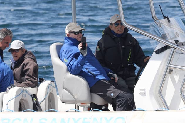 Entertainment Bilder des Tages Simoneta Gómez Acebo accompanies King Juan Carlos on his journey at sea King Juan Carlos I and Pedro Campos embark at the port of Sanxenxo, on May 15, 2026, in Sanxenxo Galicia, Spain PUERTO SANXENXO REY JUAN CARLOS 15 MAY 2026 Raú Sanxenxo Sanxenxo Sanxenxo Spain  Copyright: xRaulxTerrelx 7525558