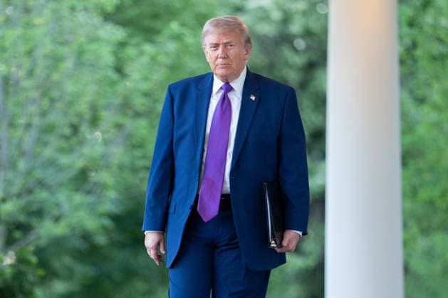 DC: President Trump Hosts a Rose Garden Dinner for Law Enforcement Leaders United States President Donald J Trump arrives to host a group of law enforcement leaders for a dinner to celebrate the start of National Police Week, in the Rose Garden of the White House in Washington, DC, USA, on Monday, May 11, 2026. Credit: Aaron Schwartz Pool via CNP Washington District of Columbia United States of America EDITORIAL USE ONLY Copyright: xx 051126-SIPA-WH-045-6241175 AaronxSchwartzx-xPoolxviaxCNPx cnpphotos334222