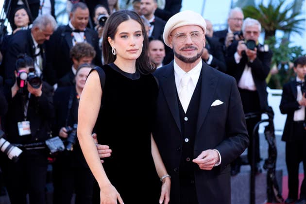 Ella Bleu Travolta mit Vater John Travolta bei der Premiere des Kinofilms Karma auf dem Festival de Cannes 2026 79. Internationale Filmfestspiele von Cannes im Palais des Festivals. Cannes, 15.05.2026