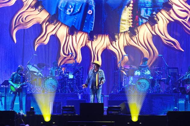 Music Concert - Zucchero - BAILA (sexy thing) 25th - Under the Moonlight Zucchero playing in Mantova during Zucchero - BAILA (sexy thing) 25th - Under the Moonlight, Music Concert in Mantova, Italy, May 15 2026 Mantova PalaUnical Italy Copyright: xAlessioxTarpinix xLiveMediax LPM_2452287