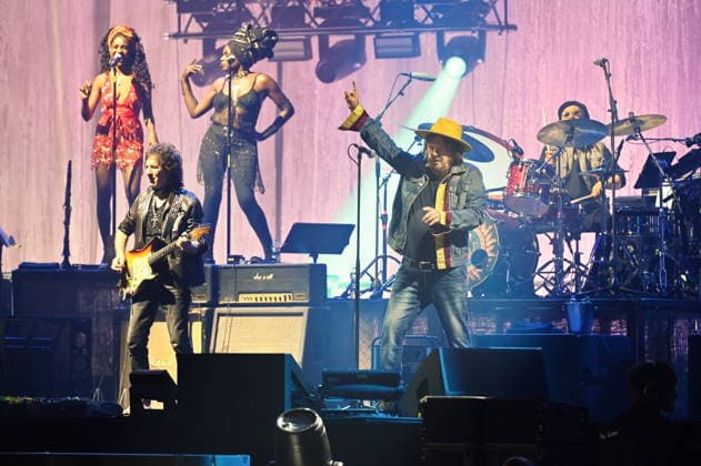 Music Concert - Zucchero - BAILA (sexy thing) 25th - Under the Moonlight Zucchero playing in Mantova during Zucchero - BAILA (sexy thing) 25th - Under the Moonlight, Music Concert in Mantova, Italy, May 15 2026 Mantova PalaUnical Italy Copyright: xAlessioxTarpinix xLiveMediax LPM_2452296
