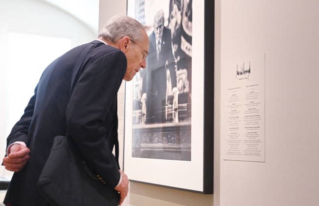 President Trump s portrait on display with references to his two impeachments restored in the exhibit text at the Smithsonian s National Portrait Gallery President Trump s portrait is on display with references to his two impeachments restored in the exhibit text at the Smithsonian s National Portrait Gallery in Washington, D.C. on May 15, 2026. Earlier in the year, the gallery had replaced the original presidential portrait with an image preferred by Trump and removed wall text mentioning both his impeachments and the January 6 Capitol attack, prompting criticism and debate over historical presentation. Photo by Olivier Douliery ABACAPRESS.COM Washington DC United States  Copyright: xDoulieryxOlivier ABACAx