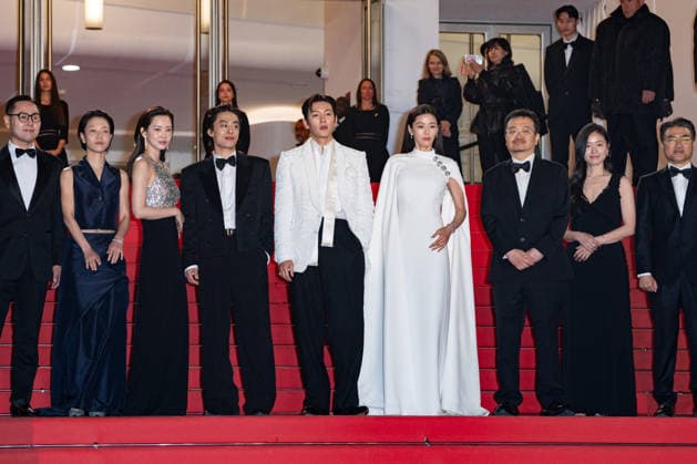 Cannes Gun-Che screening NG Kim Shin-rok, Shin Hyun-been, Koo Kyo-hwan, Ji Chang-wook, Jun Ji-hyun, Yeon Sang-ho and Yang Yu-min attending the ‘Gun-Che (Colony)’ Screening and Red Carpet at Palais Des Festivals in Cannes, France on May 15 2026 as part of the 79th Cannes Film Festival. Photo by Nicolas Genin ABACAPRESS.COM Cannes France  Copyright: xGeninxNicolas ABACAx
