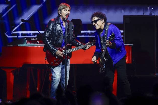 May 15, 2026, Tampa, Florida, USA: Jonathan Cain and Neal Schon of the band Journey performs on stage during the 2026 Final Frontier Tour at Benchmark International Arena on Friday, May 15, 2026 in Tampa. Tampa USA - ZUMAs70_ 20260515_zan_s70_031 Copyright: xLuisxSantanax