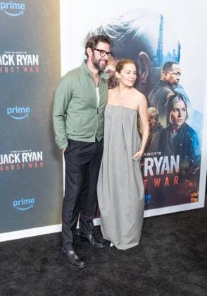 May 15, 2026, Bronx, New York, USA: New York, NY, May 15, 2026: John Krasinski and Sienna Miller attend World Premiere of Amazon MGM Studios Tom Clancy s Jack Ryan: Ghost War at Regal Times Square Bronx USA  - ZUMAr339 20260515_znp_r339_071 Copyright: xLevxRadinx