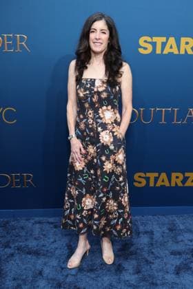 Los Angeles Ca May 15: Maril Davis at The Season Finale Premiere of Outlander at the Linwood Dunn Theatre on May 15, 2026 Credit: USA  - ZUMAa123 20260515_zaa_a123_039 Copyright: xAdMediax