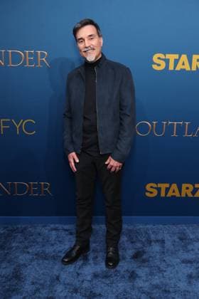 Los Angeles Ca May 15: Matthew Roberts at The Season Finale Premiere of Outlander at the Linwood Dunn Theatre on May 15, 2026 Credit: USA  - ZUMAa123 20260515_zaa_a123_042 Copyright: xAdMediax