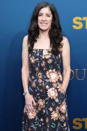 Los Angeles Ca May 15: Maril Davis at The Season Finale Premiere of Outlander at the Linwood Dunn Theatre on May 15, 2026 Credit: USA  - ZUMAa123 20260515_zaa_a123_015 Copyright: xAdMediax