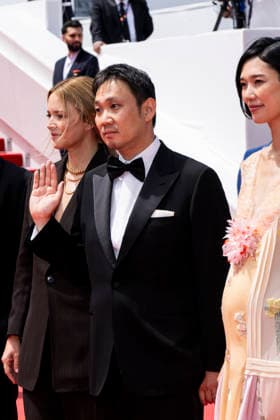79th Cannes Film Festival Red carpet of the movie -Soudain- Palais des Festivals - Cannes, France Virginie Efira;Ryusuke Hamaguchi;Tao Okamoto 79th Cannes Film Festival Red carpet of the movie -Soudain- Palais des Festivals - Cannes, France 15th May 2026 SGPItalia id 134688_038 *Not Exclusive  Copyright: xALFONSOxCATALANO SGPITALIAx