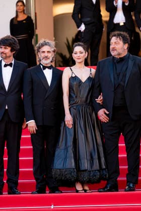 79th Cannes Film Festival Red carpet of the movie -Karma- part 2 Palais des Festivals - Cannes, France Simon Jacquet;Leonardo Sbaraglia;Marion Cotillard;Denis Menochet 79th Cannes Film Festival Red carpet of the movie -Karma- part 2 Palais des Festivals - Cannes, France 15th May 2026 SGPItalia id 134688_041 *Not Exclusive  Copyright: xALFONSOxCATALANO SGPITALIAx