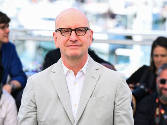 IPA84743578 - Cannes, 79th Cannes Film Festival 2026, day 5 - photocall of John Lennon: The Last Interview Pictured: Steven Soderbergh  Copyright: xAlbertoxTerenghix xPoolxPhotoxEventsx07x 84743578