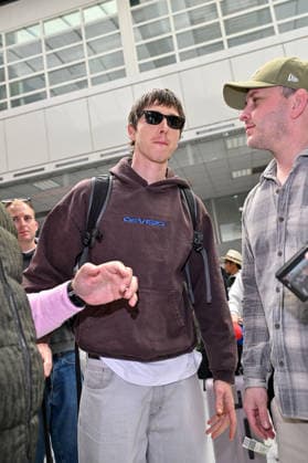 Cannes Harris Dickinson Nice Airport Harris Dickinson is seen at Nice airport ahead of the 79th Cannes Film Festival in Nice, France on May 16, 2026. Photo by Julien Reynaud APS-Medias ABACAPRESS.COM Nice France  Copyright: xReynaudxJulien APS-Medias ABACAx
