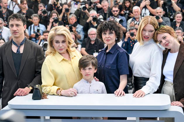 79ème Festival International du Film de Cannes Photocall with cast of Gentle Monster 79th International Cannes Film Festival Photocall with cast of Gentle Monster 456158 2026 05 16 Deneuve, Catherine Seydoux, Léa Kreutzer, Marie Rupp, Laurence Haase, Jella Blanchet, Malo  Copyright: xSergexArnalx xStarfacex STAR_456158_003