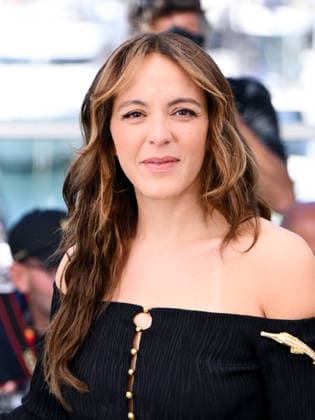 IPA84747860 - Cannes, 79th Cannes Film Festival 2026, Day 5, Photocall Film Si Tu Penses Bien (Think Good). Pictured is Monia Chokri  Copyright: xAlbertoxTerenghix xPoolxPhotoxEventsx07x 84747860