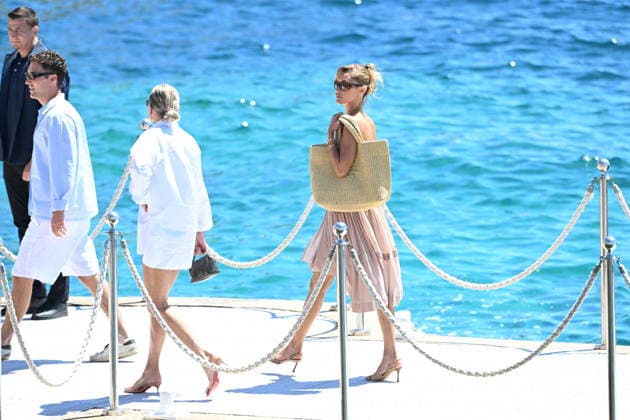Bella Hadid arrives by boat at the Eden Roc Hotel in Antibes Bella Hadid arrives by boat at the Eden Roc Hotel in Antibes, France on May 16, 2026. Photo by Florian Poitout ABACAPRESS.COM  Copyright: xPoitoutxFlorian ABACAx