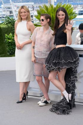Full Phil Photocall at 79th Festival de Cannes - Cannes, France CANNES, FRANCE. May 16, 2026: Emma Mackey, Kristen Stewart & Charlotte Le Bon at the photocall for Full Phil at the 79th Festival de Cannes. Picture: Paul Smith Featureflash Cannes France  Copyright: xPaulxSmithx xFeatureflashx