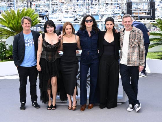 IPA84749524 - Cannes, 79th Cannes Film Festival 2026, day 5 - photocall of Siempre Soy Ty Animal Materno Pictured: Valentina Maurel Benoit Roland, Mariangel Villegas, Marina de Tavira, Valentina Maurel, Mariangel Villegas and GrÃ goire Debailly  Copyright: xAlbertoxTerenghix xPoolxPhotoxEventsx07x 84749524