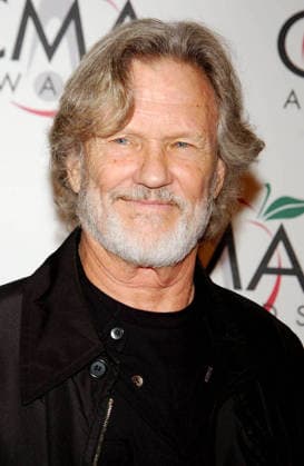 CMA ARRIV AR Nov. 15, 2005 - K45963AR.CMA (COUNTRY MUSIC AWARDS) ARRIVALS AT MADISON SQUARE GARDEN NEW YORK CITY 11-15-2005. ANDREA RENAULT- 2005.KRIS KRISTOFFERSON Copyright: xAndreaxRenaultx