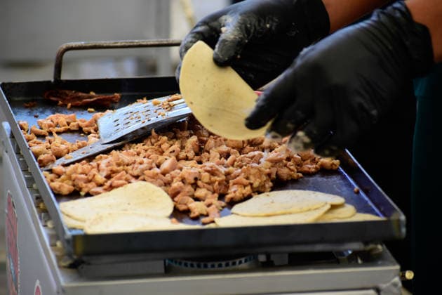 New Guinness World Record for the World s Largest Taco Display A Taquero prepares tacos to set a new Guinness World Record for the largest taco display with 2,161 tacos during the Gran Feria del Taco Pachuca 2026. on May 16, 2026 in Pachuca, Mexico. Pachuca Hidalgo Mexico Copyright: xLuisxBarronx
