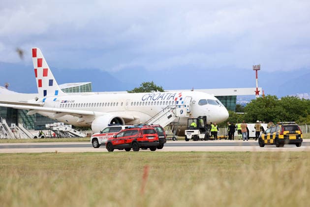 Croatia Airlines A220 suffers runway excursion during aborted take-off at Split An Airbus A220-300 operated by Croatia Airlines veered off the runway and onto a grassy area during an aborted takeoff at Airport in Split, Croatia on May 16, 2026. The aircraft sustained damage after striking a marker board and runway edge lights. All passengers and crew members were safely evacuated, and no injuries were reported.  IvanaxIvanovic PIXSELL