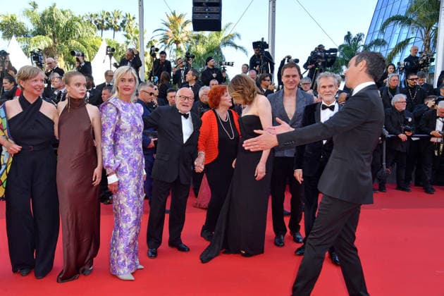 Maria Matschke Engel, Susanne Wolff, Volker Schlöndorff , Regina Ziegler, Lars Eidinger und Ulrich Matthes bei der The Beloved Premiere in Cannes am 16.05.2026