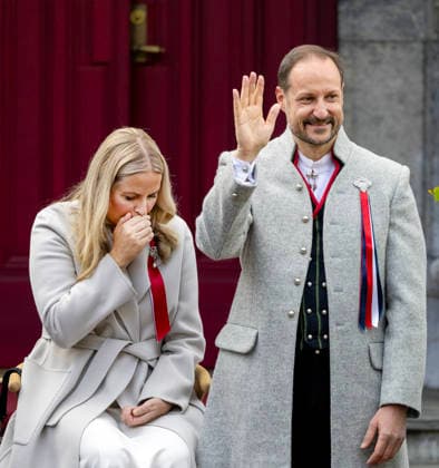 17-05-2026 Skaugum Princess Mette-Marit and Prince Haakon celebrating the national day at the residence in Skaugum in Asker, Norway. Â  Copyright: xPPEx