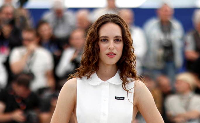 Tess Barthélémy, J Godrèches daughter, at the photocall for Memoire de Fille Un Certain Regard at the 79th Cannes International Film Festival, on May 17th, 2026 Jacovides Moreau Bestimage Photocall for Memoire de Fille Un Certain Regard at the 79th Cannes International Film Festival, on May 17th, 2026 Cannes France  Copyright: xJACOVIDES-MOREAUx xBESTIMAGExJACOVIDES-MOREAUx xBESTIMAGEx