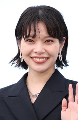 Subete Mayonaka No Koibitotachi (De Toutes Les Nuits, Les Amants All The Lovers In The Night) photocall during the 79th Cannes film Festival Yukino Kishii - Subete Mayonaka No Koibitotachi (De Toutes Les Nuits, Les Amants All The Lovers In The Night) photocall during the 79th Cannes film Festival in Cannes, France on May 17, 2026  Copyright: x Chassery+Courdjix