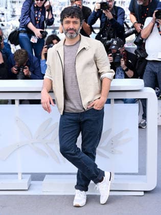 IPA84780710 - Cannes, 79th Cannes Film Festival 2026, Day 6. Photocall of the film EL SER QUERIDO (THE BELOVED). Rodrigo Sorogoyen is pictured.  Copyright: xAlbertoxTerenghix xPoolxPhotoxEventsx07x 84780710