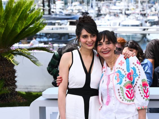 IPA84783159 - Cannes, 79th Cannes Film Festival 2026, day 6 - photocall d Rehearsals For A Revolution (Viendra La RÃ volution) Pictured: Manijeh Hekmat and Pegah Ahangarani  Copyright: xAlbertoxTerenghix xPoolxPhotoxEventsx07x 84783159